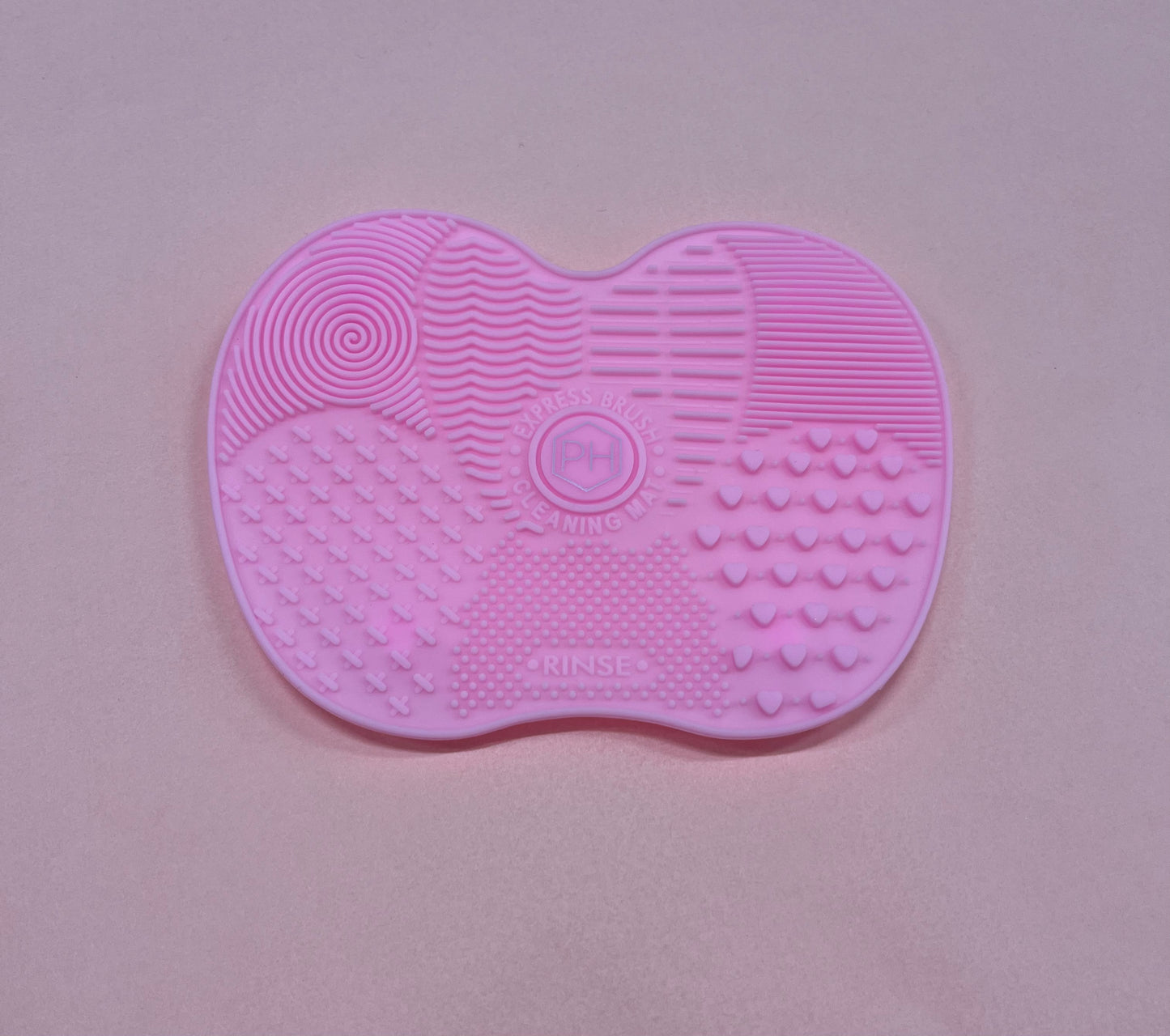 Brush cleansing mat