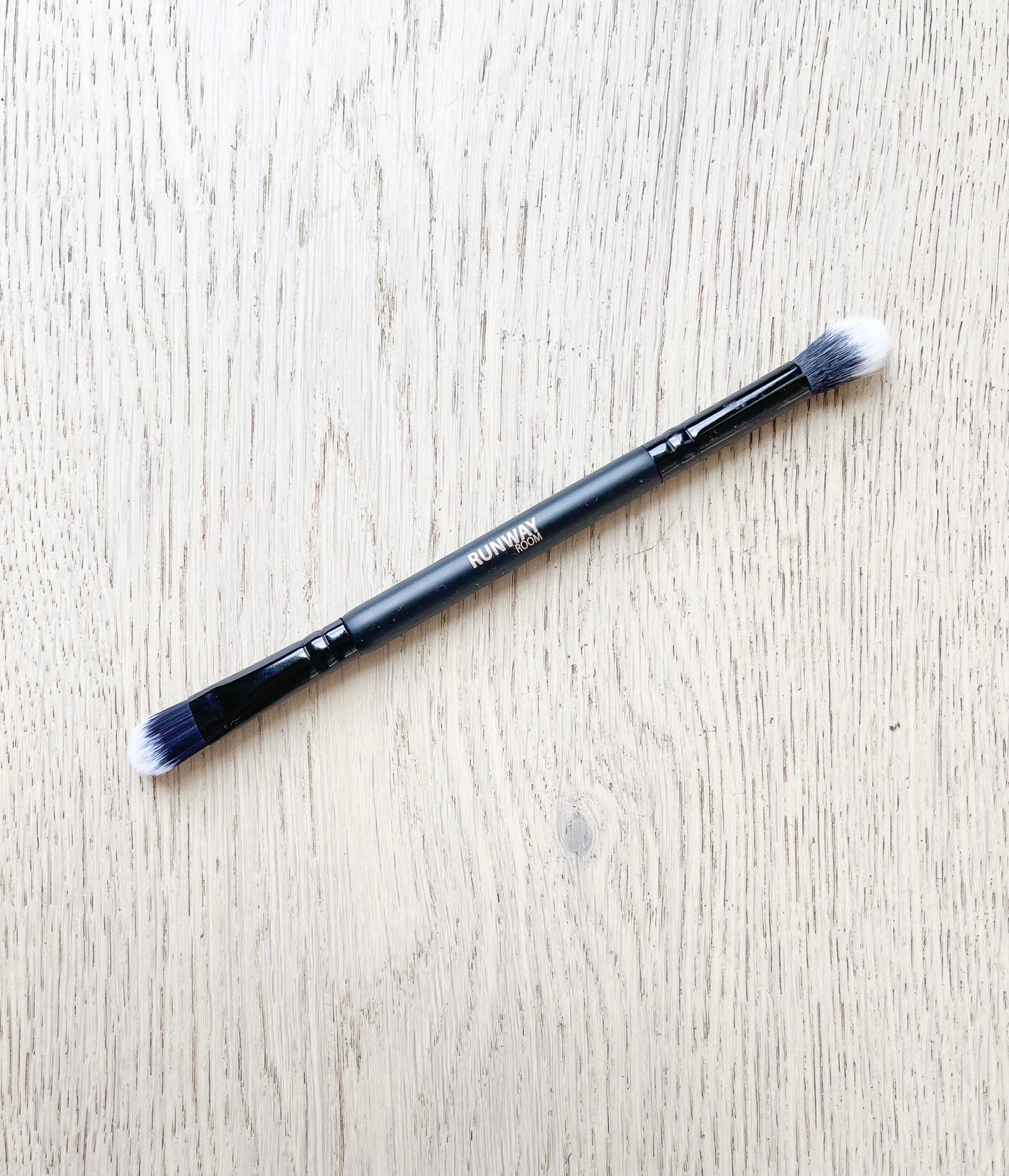 Dual Ended Vegan Conceal Brush