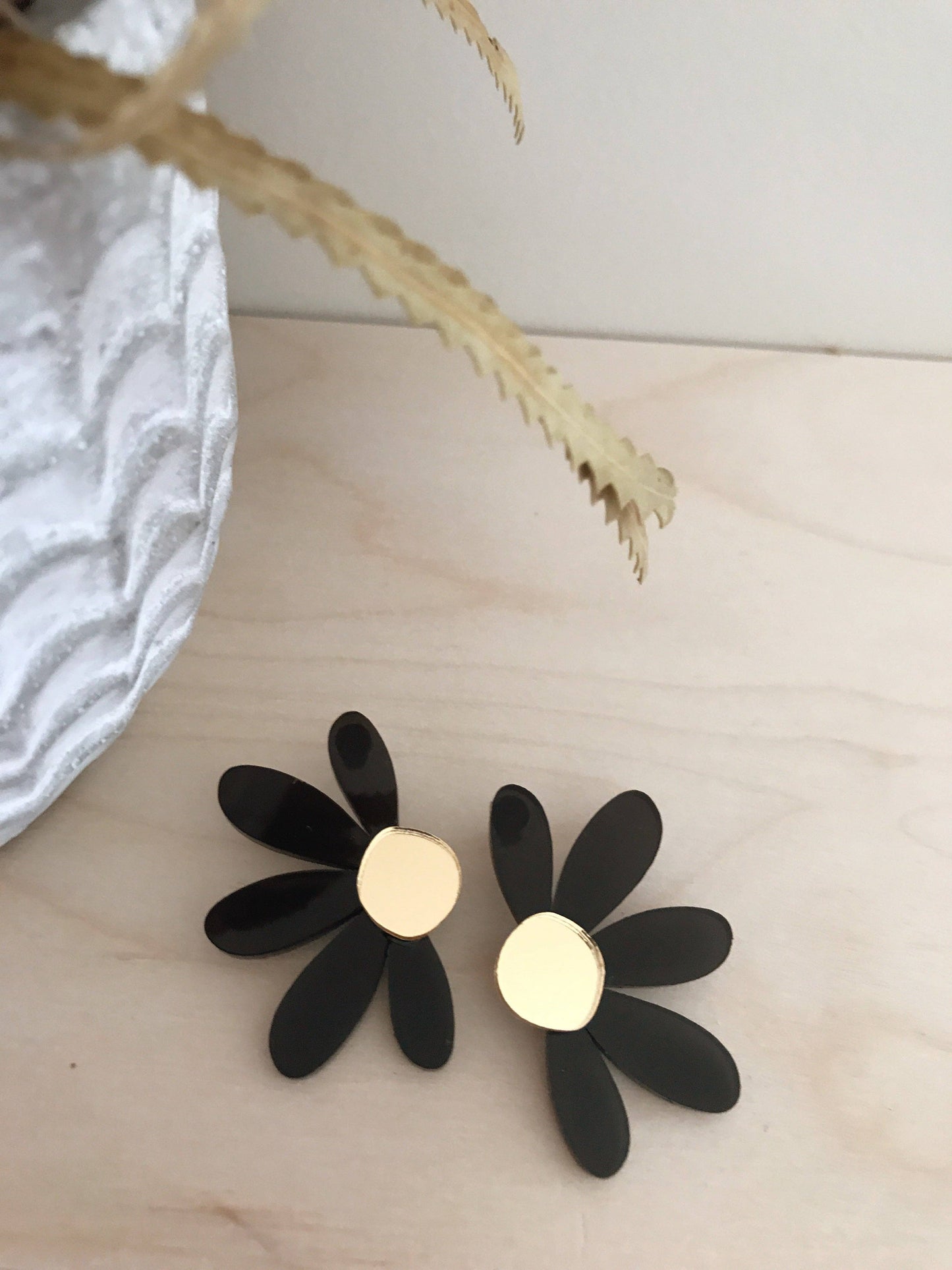 Foxie Collective - Jumbo Daisy Stud Earrings | Black + Gold |