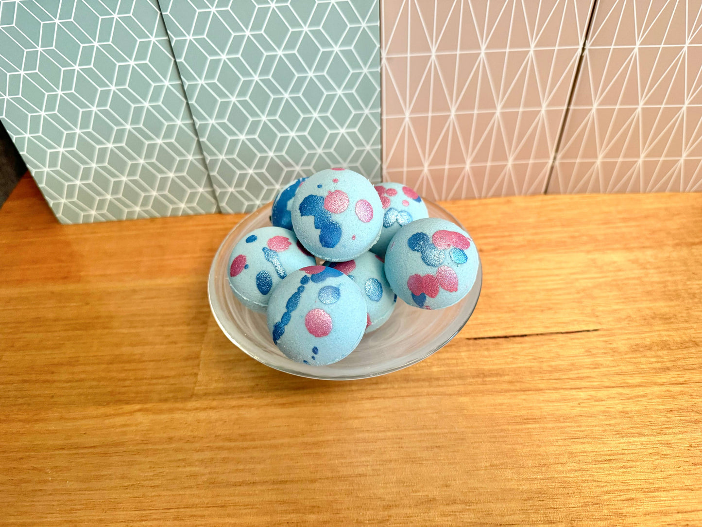 Suave Soaps - Handmade Mini Goat Milk Bath Bombs: Pineapple (Green)