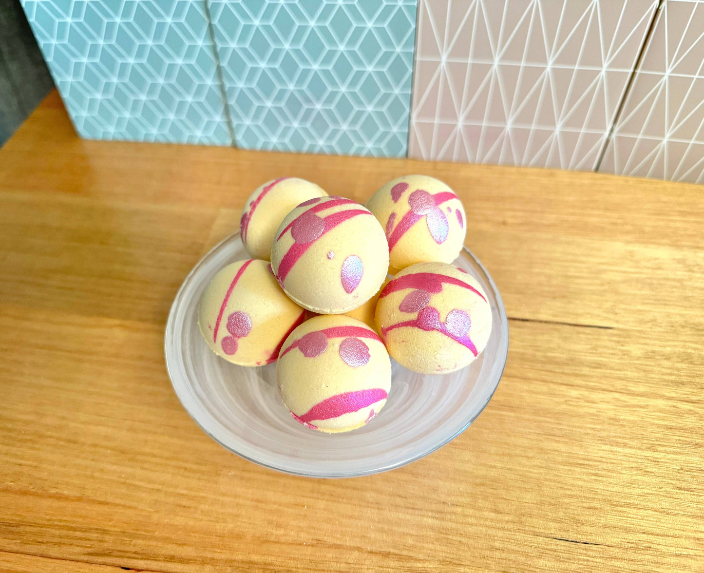 Suave Soaps - Handmade Mini Goat Milk Bath Bombs: Pineapple (Green)