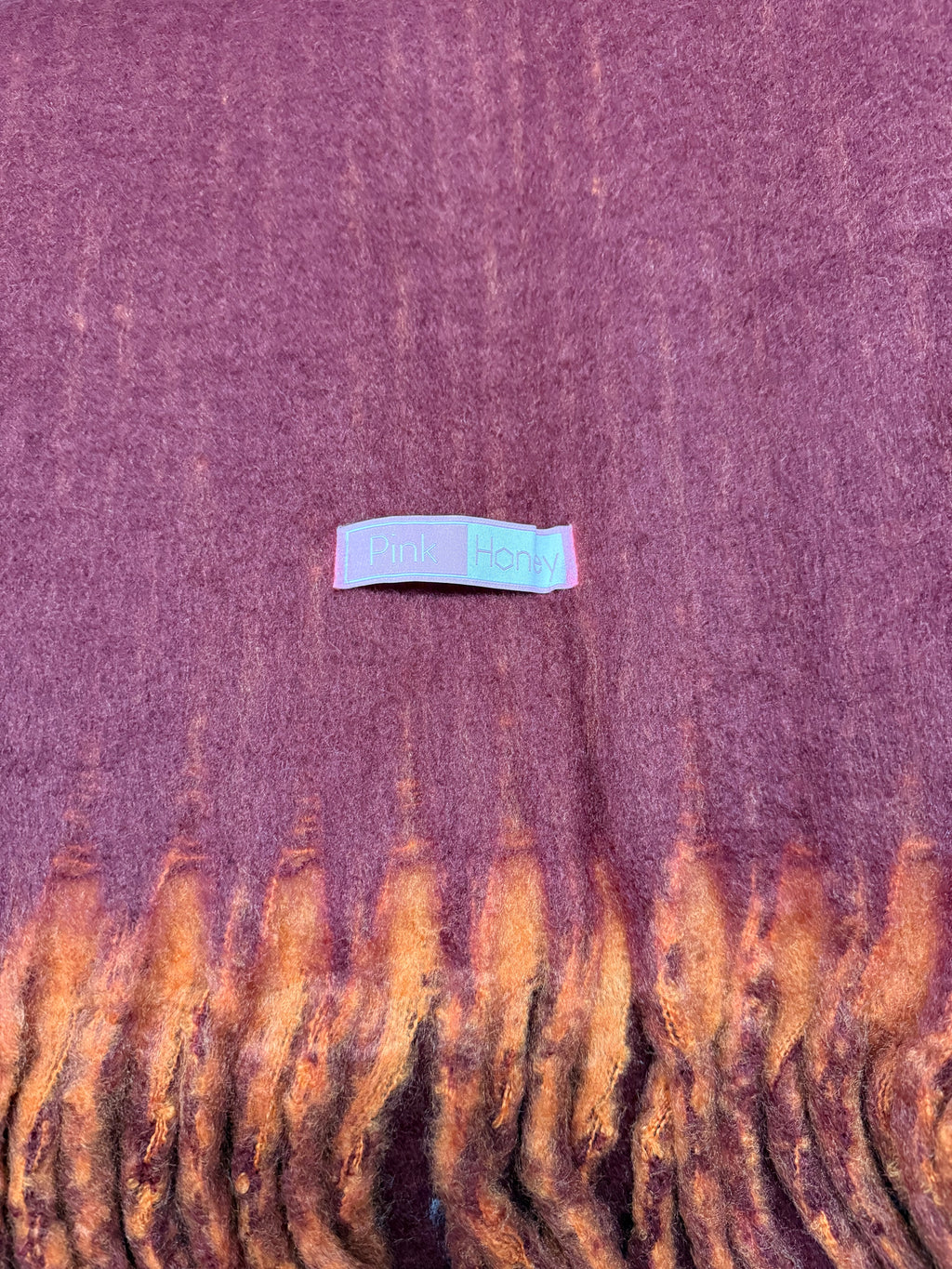 CNV scarf
