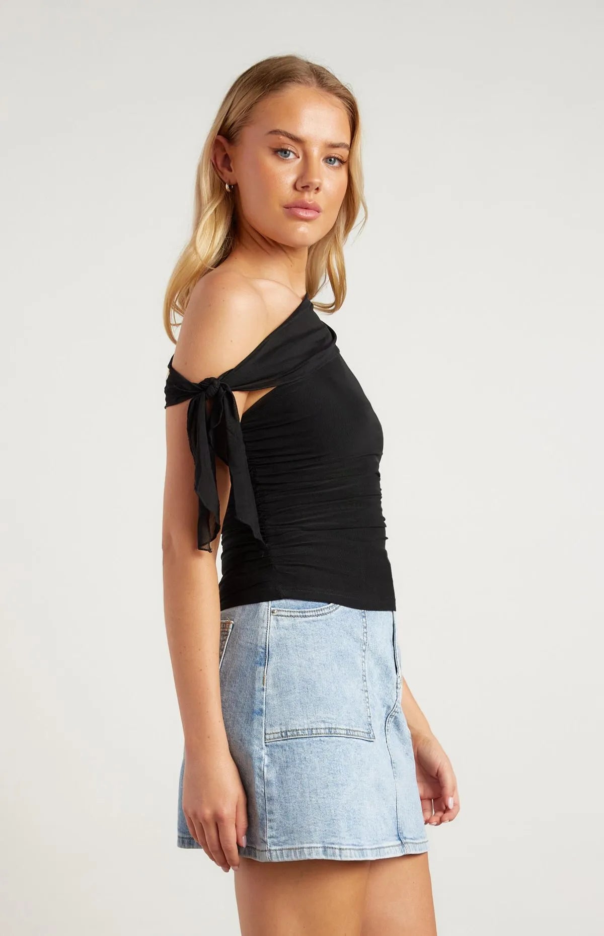 ASYMMETRIC NECKLINE SHOULDER TIE TOP