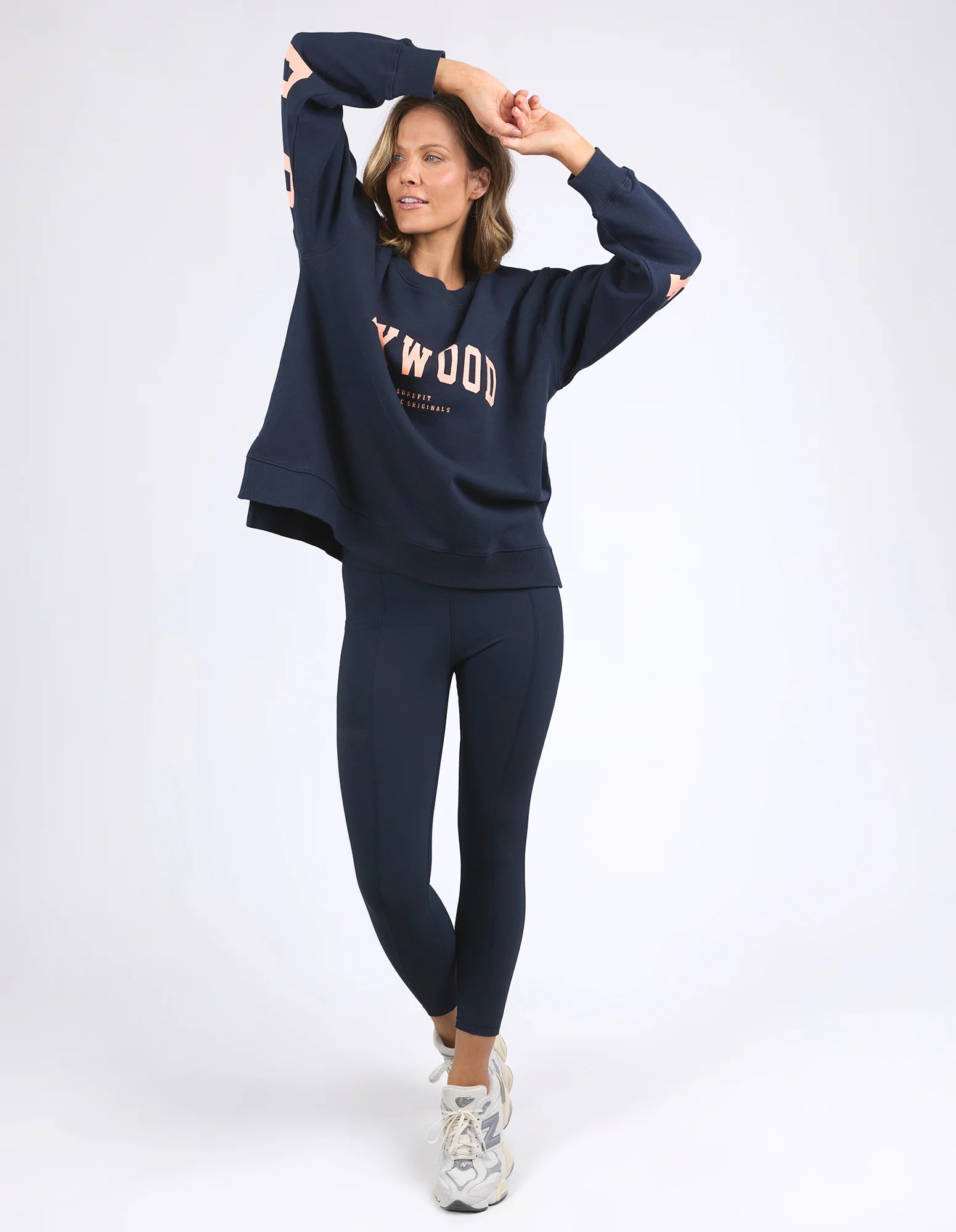 Interval Crew Navy With Peach