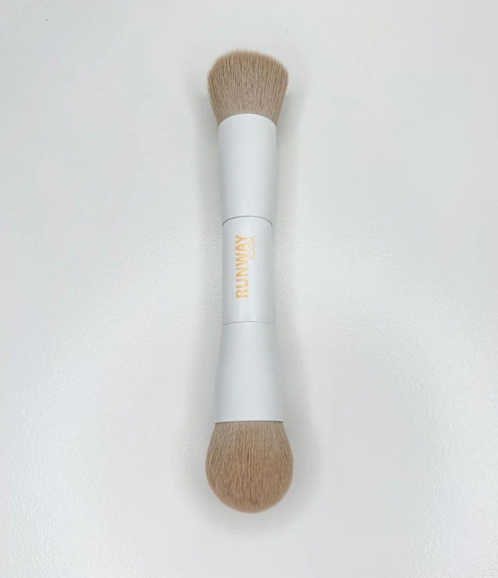**NEW** FACE WAND - DUAL END FOUNDATION/POWDER BRUSH