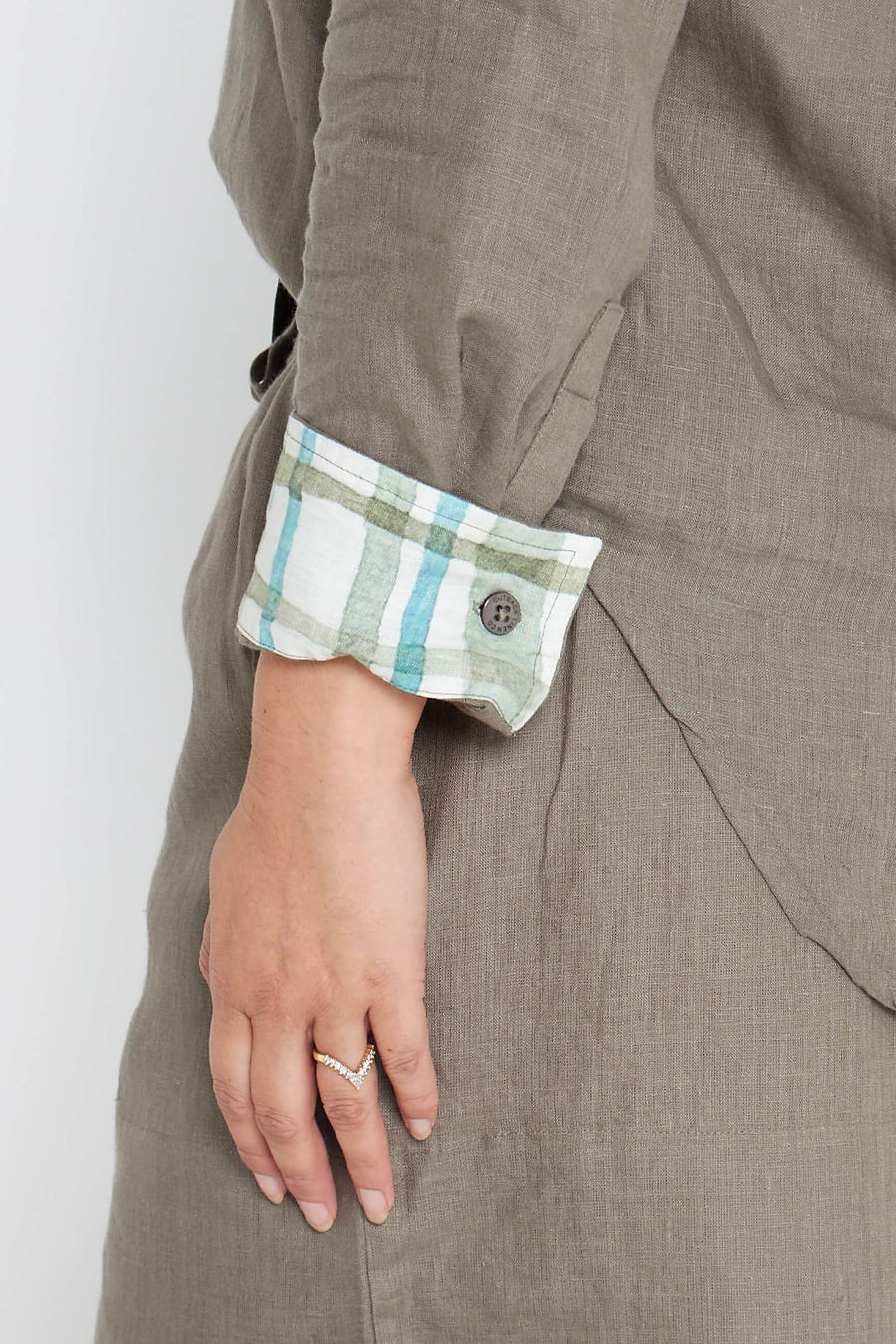 SPINIFEX GREEN ORGANIC LINEN SHIRT WITH PRINTED CUFFS