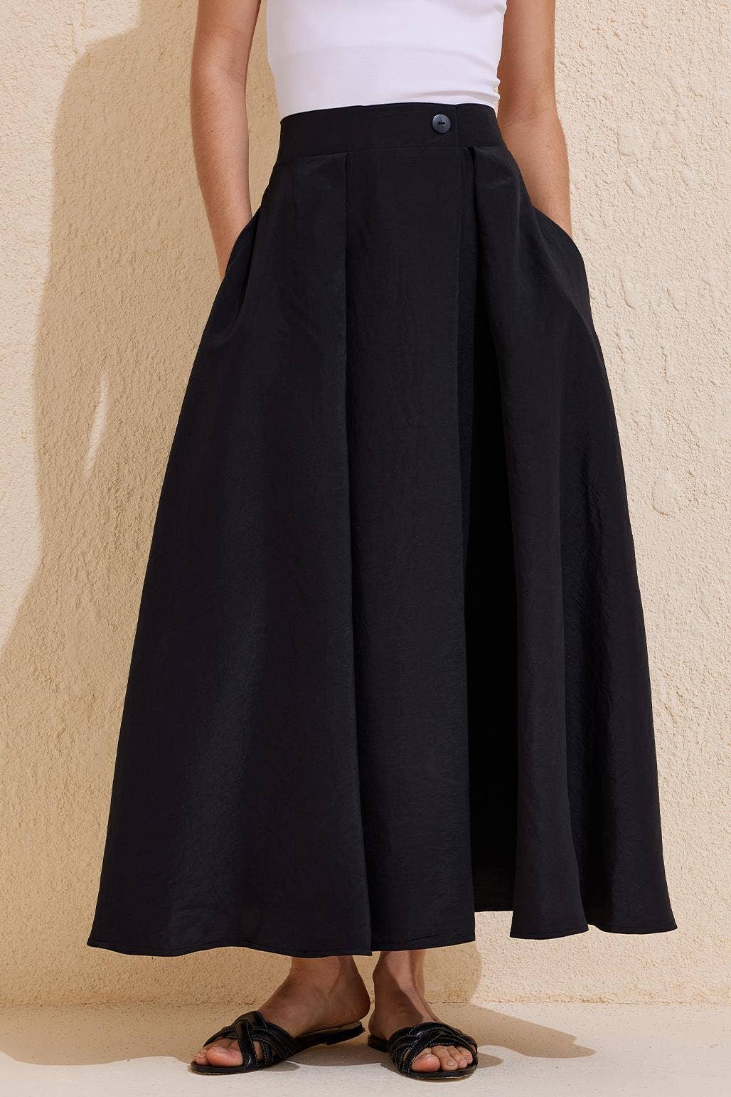 Flared Long Skirt Black: